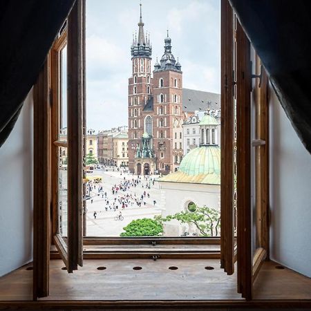 Main Square 18 View 1 Apartment Krakow Bagian luar foto
