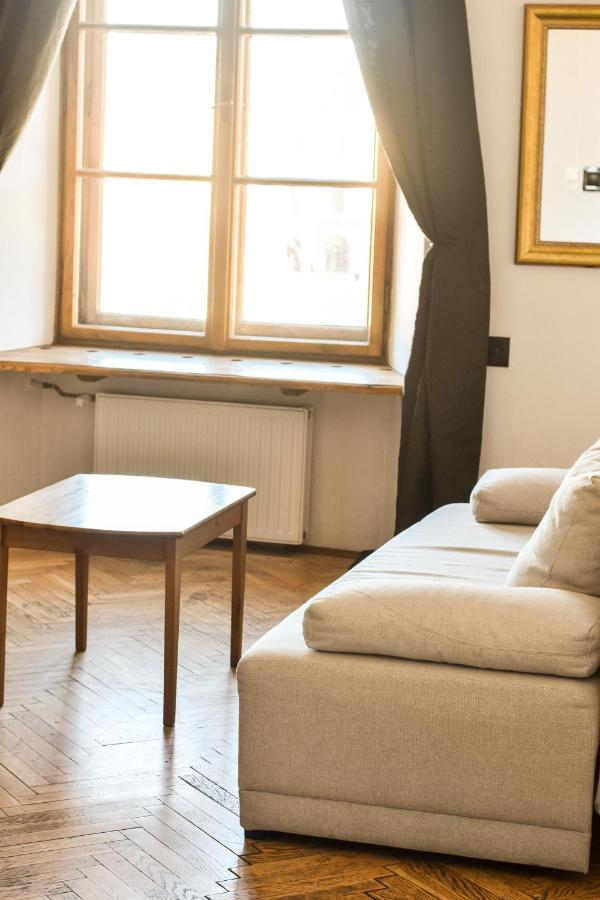 Main Square 18 View 1 Apartment Krakow Bagian luar foto